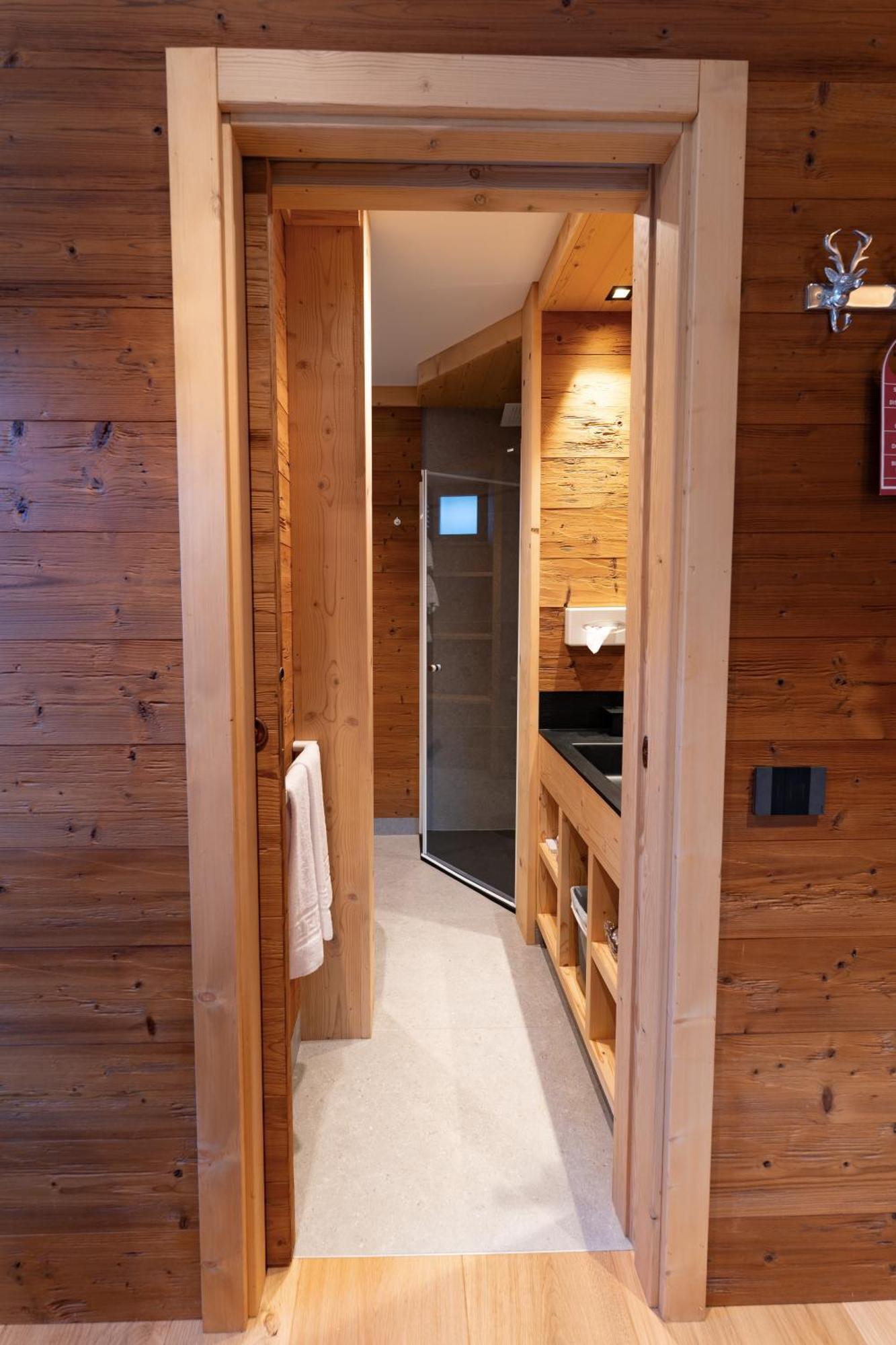 Hotel Villa Alpina ***S 코르티나 담페조 외부 사진