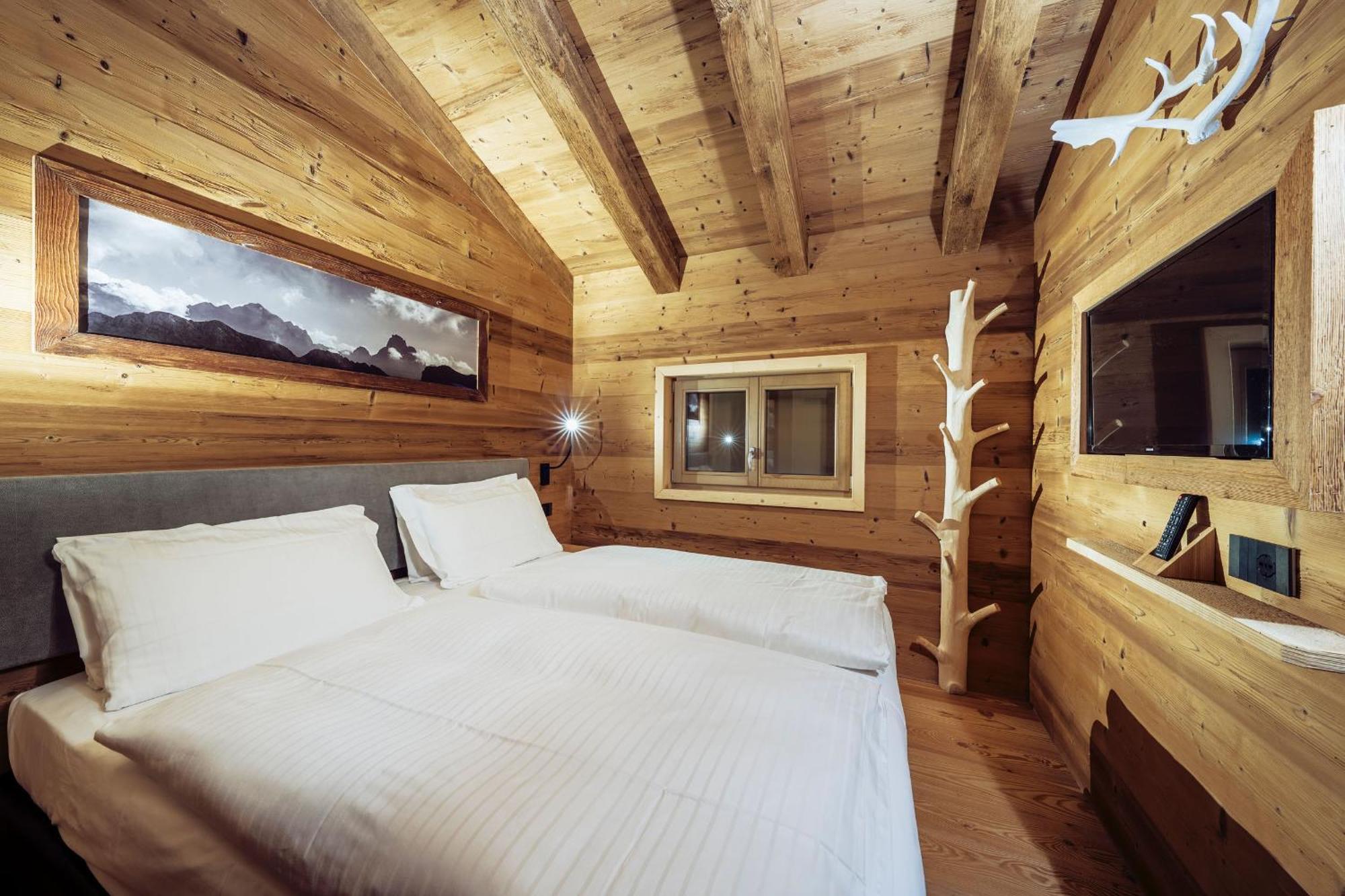 Hotel Villa Alpina ***S 코르티나 담페조 외부 사진