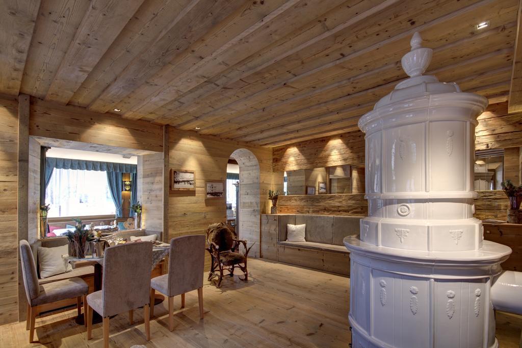 Hotel Villa Alpina ***S 코르티나 담페조 외부 사진