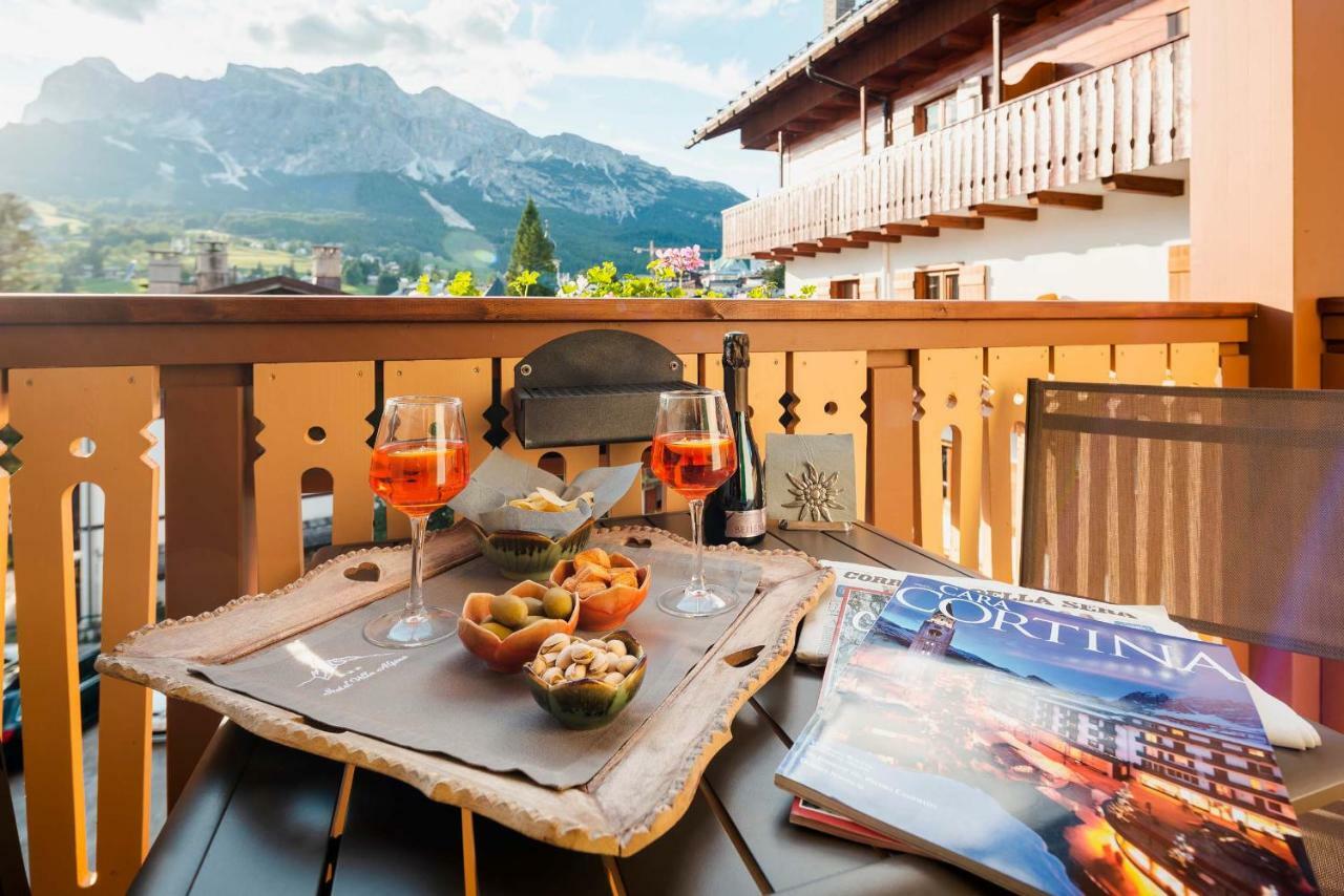 Hotel Villa Alpina ***S 코르티나 담페조 외부 사진